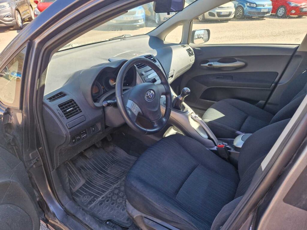 Toyota Auris 2008 Harmaa
