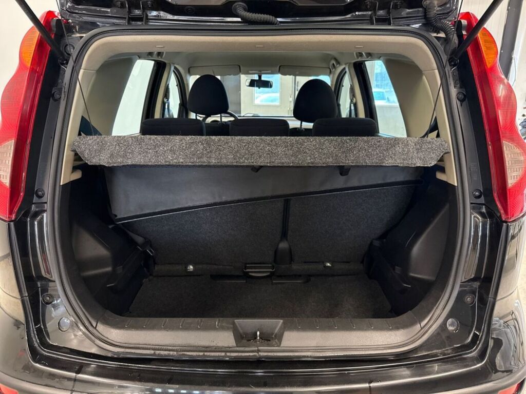 Nissan Note 2007 Musta