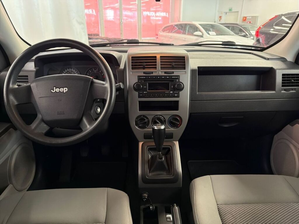 Jeep Patriot 2009 Musta