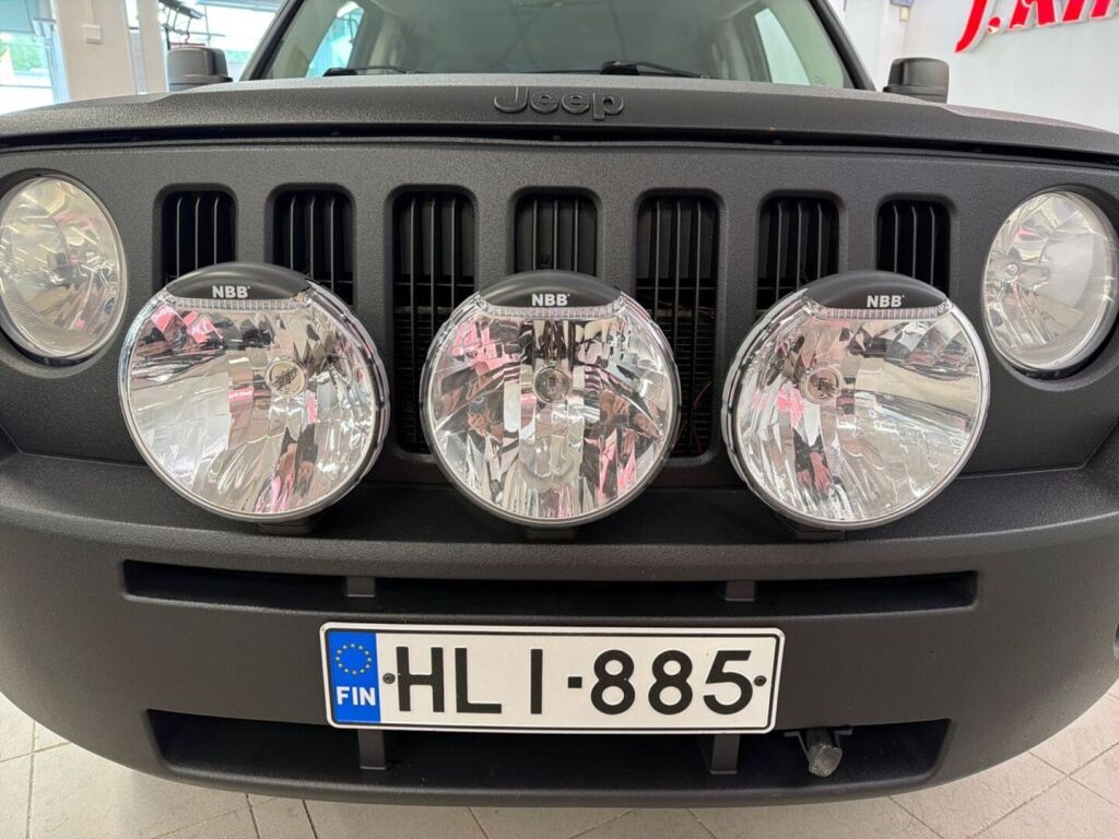 Jeep Patriot 2009 Musta