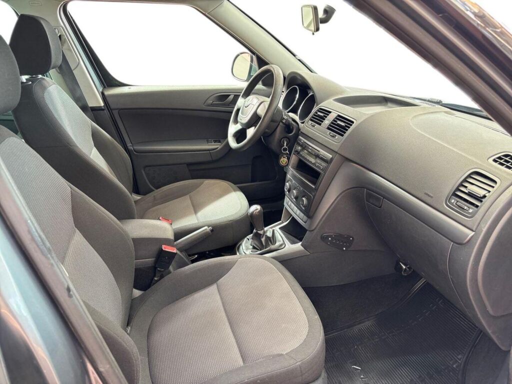 Skoda Yeti 2010 Harmaa