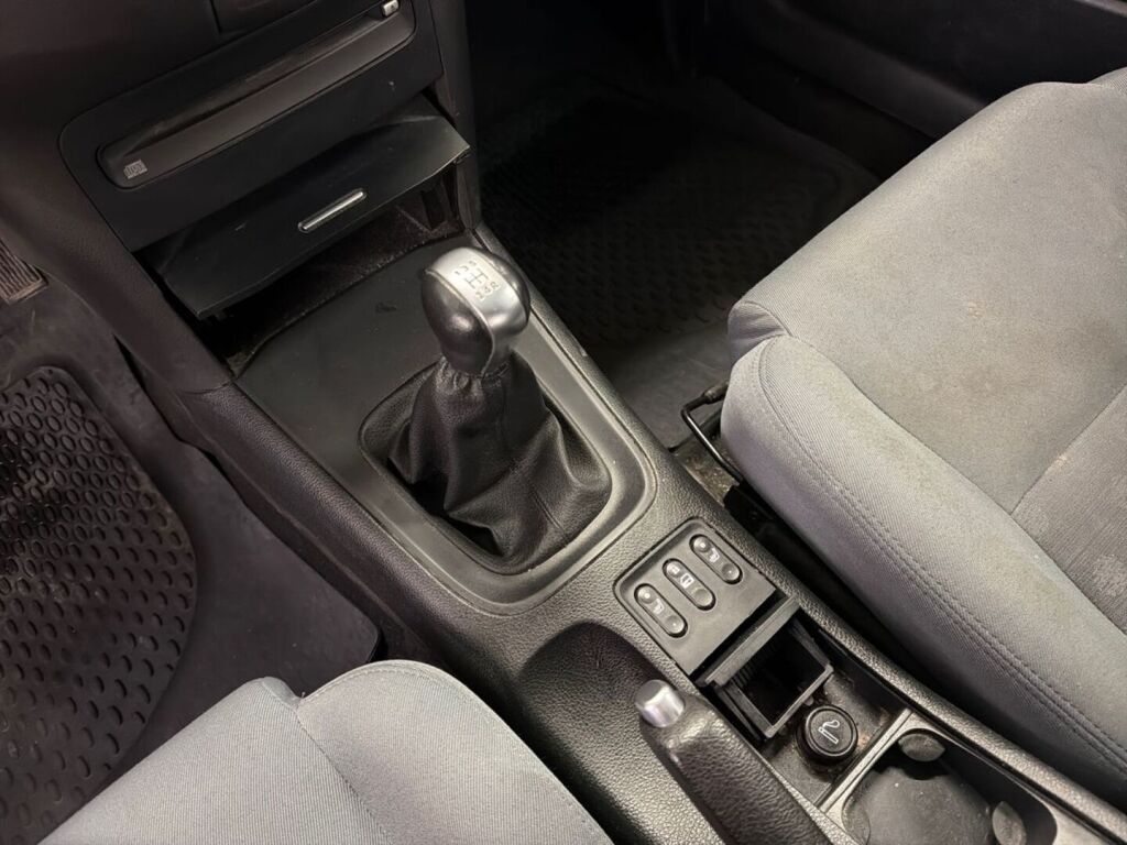 Nissan Primera 2006 Harmaa
