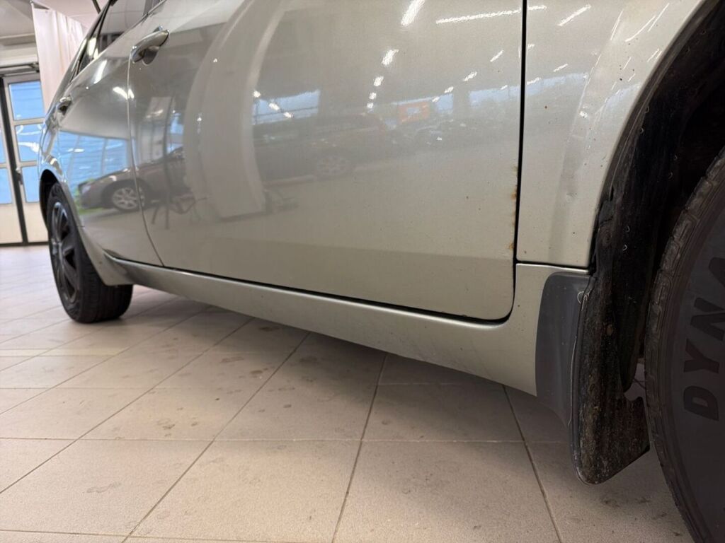 Nissan Primera 2006 Harmaa