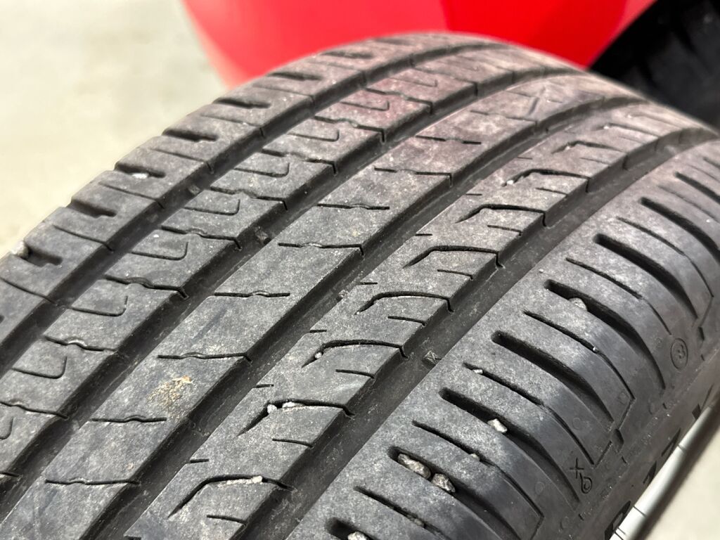 Opel Astra 2010 Punainen