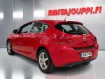 Opel Astra 2010 Punainen