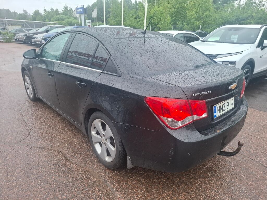 Chevrolet Cruze 2010 Musta