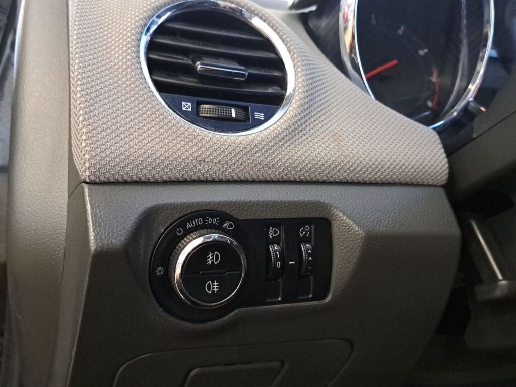 Chevrolet Cruze 2010 Musta