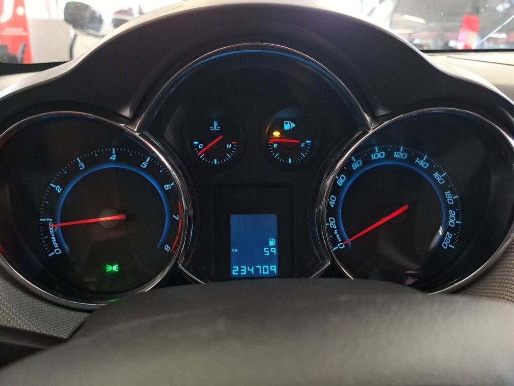 Chevrolet Cruze 2010 Musta