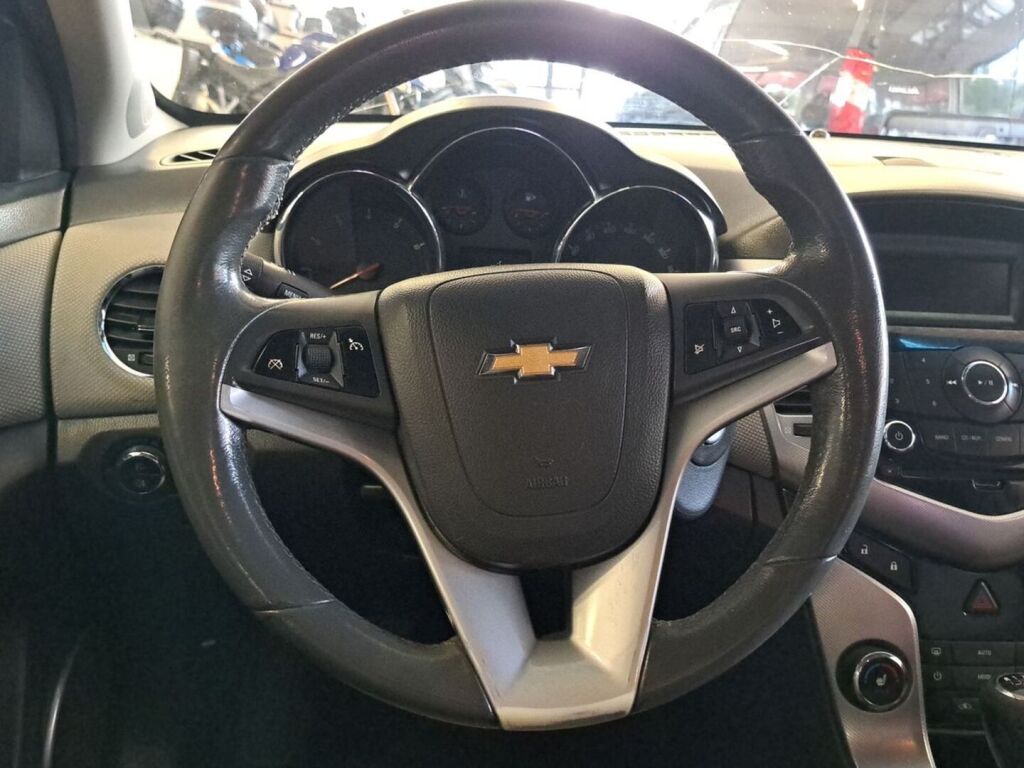 Chevrolet Cruze 2010 Musta