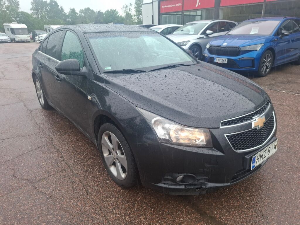 Chevrolet Cruze 2010 Musta