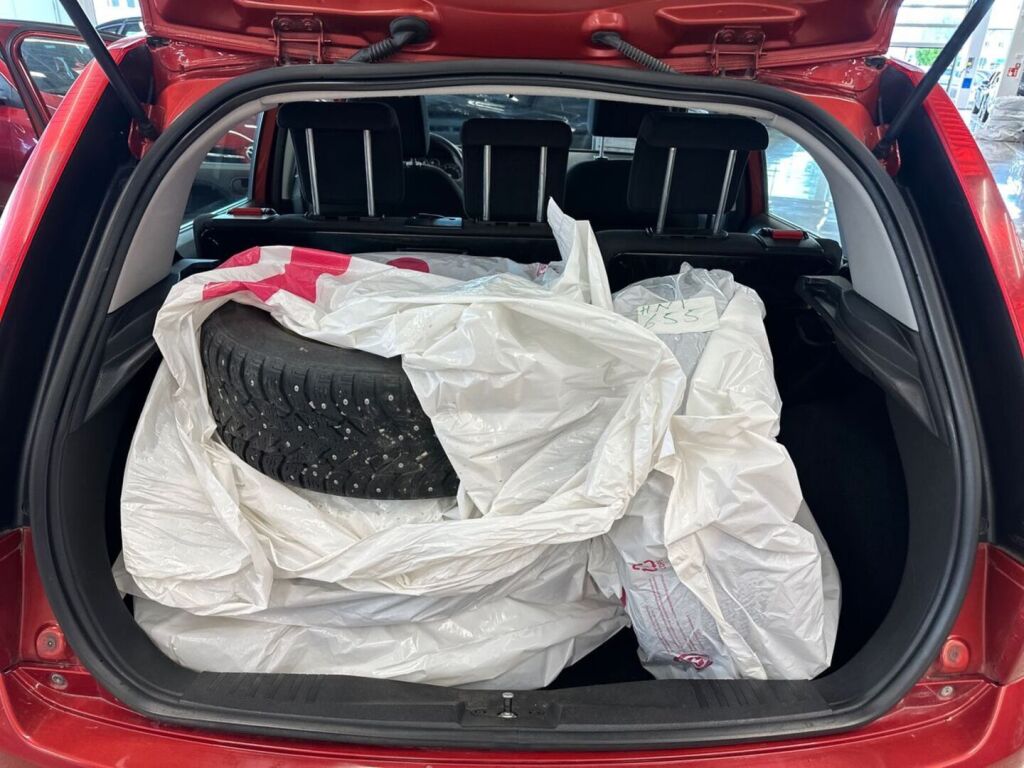 Ford Fiesta 2007 Punainen