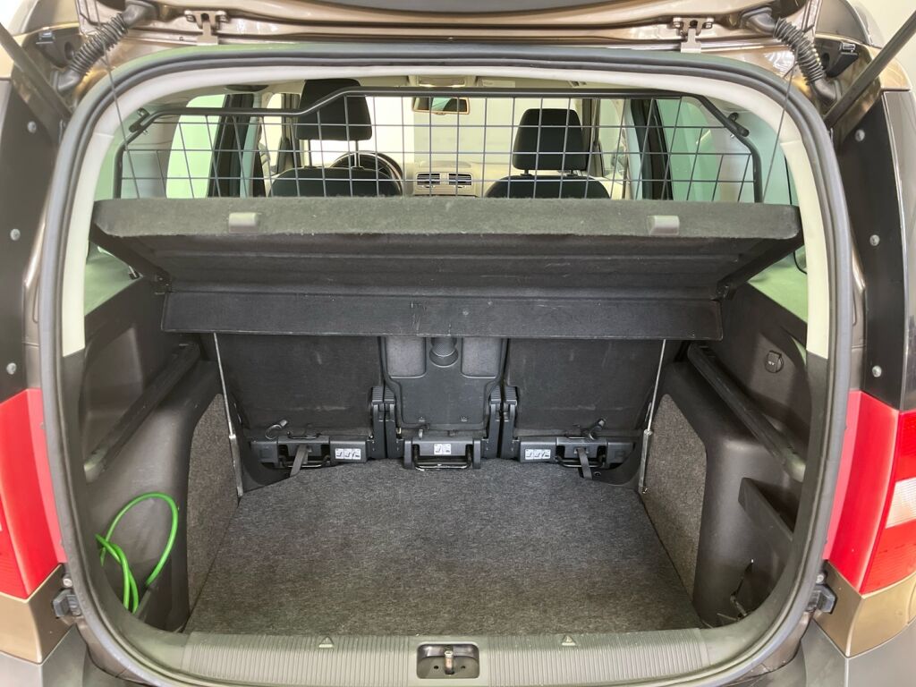 Skoda Yeti 2010 Ruskea (beige)