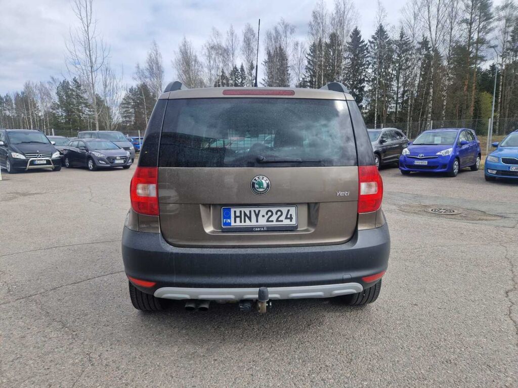 Skoda Yeti 2010 Ruskea (beige)