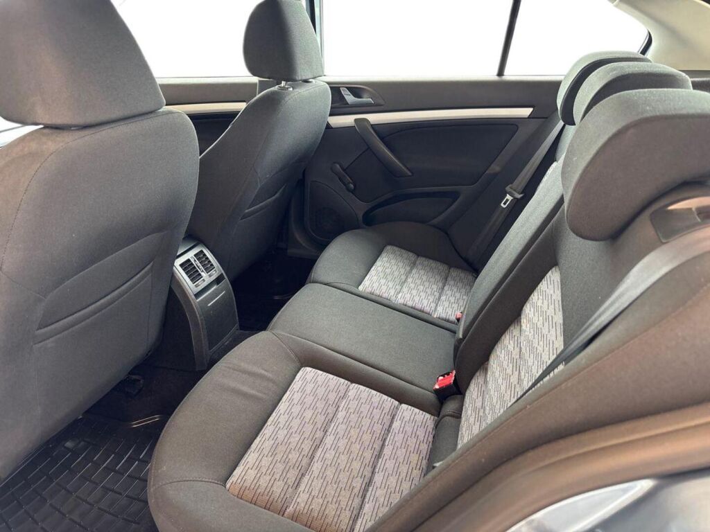 Skoda Octavia 2010 Harmaa