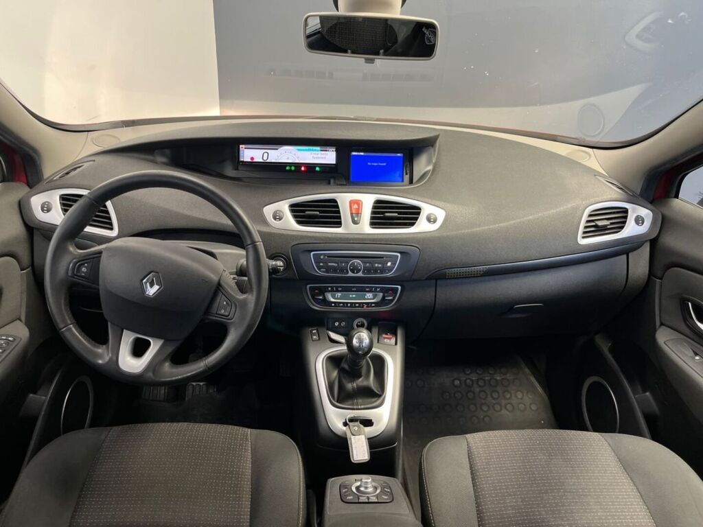 Renault Grand Scenic 2010 Punainen