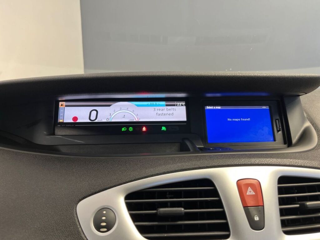 Renault Grand Scenic 2010 Punainen