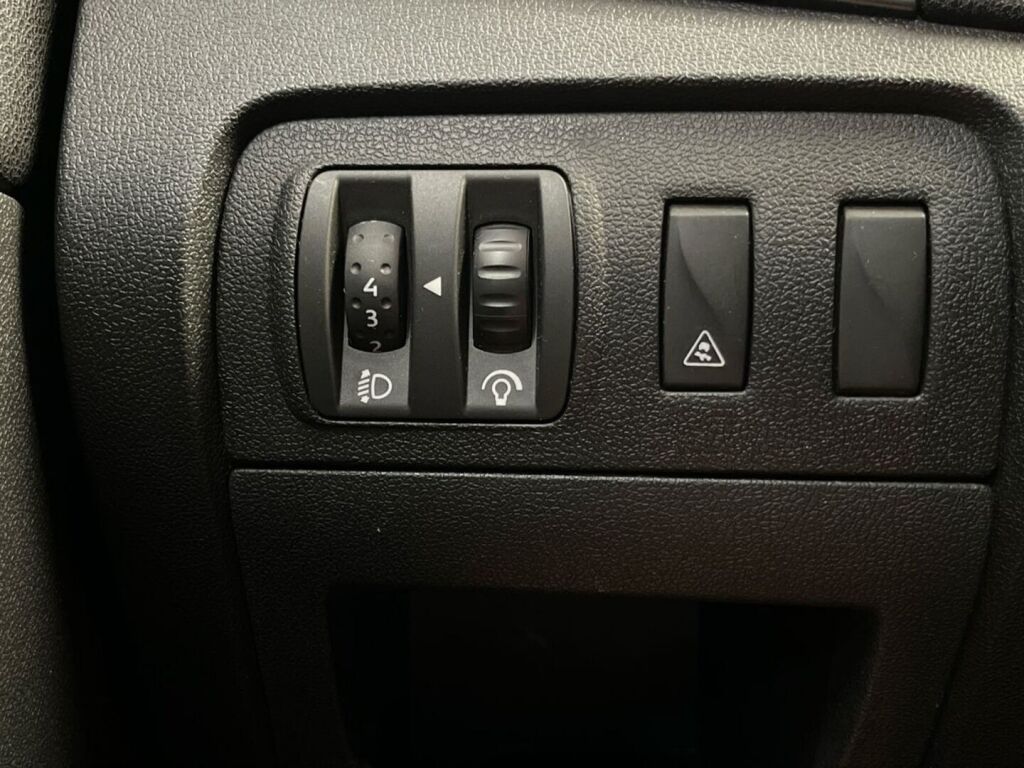 Renault Grand Scenic 2010 Punainen