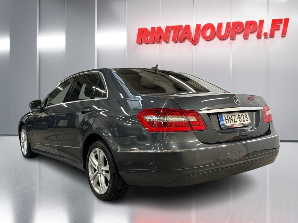 Mercedes-Benz E 2010 Harmaa