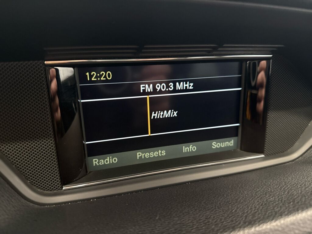 Mercedes-Benz E 2010 Harmaa