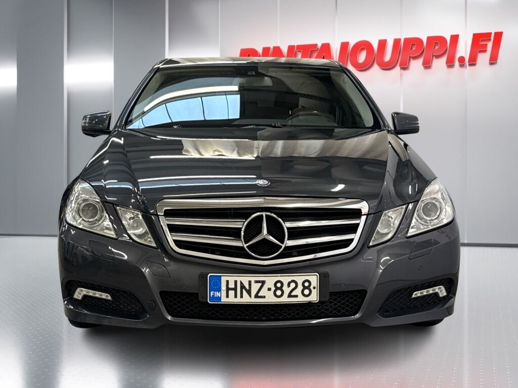 Mercedes-Benz E 2010 Harmaa