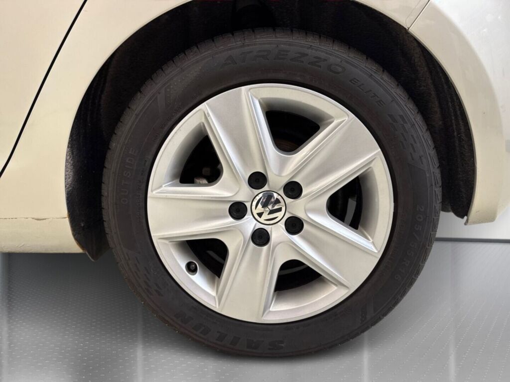 Volkswagen Golf 2010 Hopea