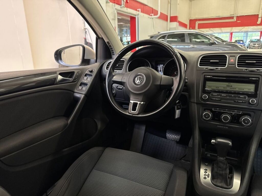 Volkswagen Golf 2010 Hopea