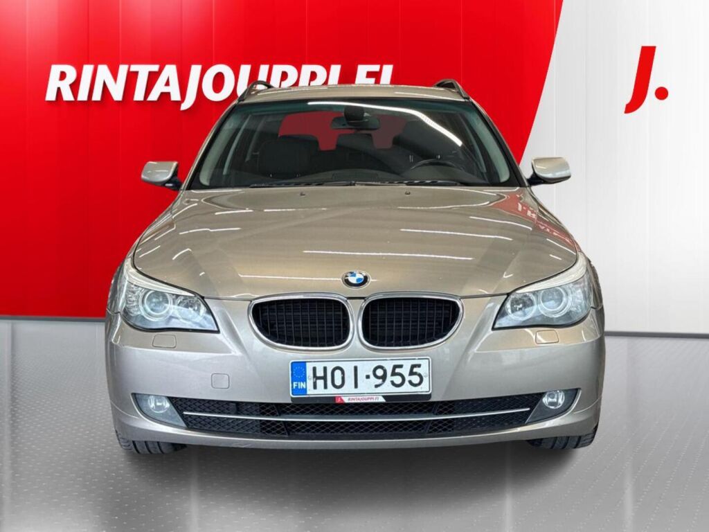 BMW 520 2008 Ruskea (beige)