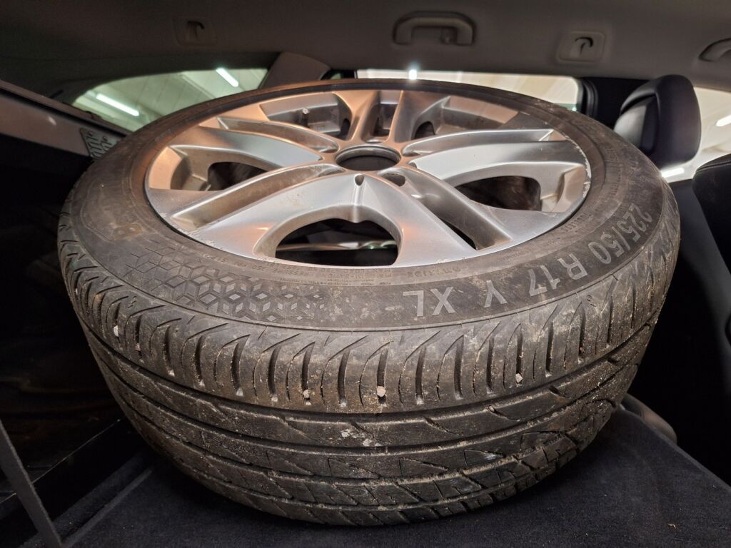 Mercedes-Benz E 2010 Valkoinen