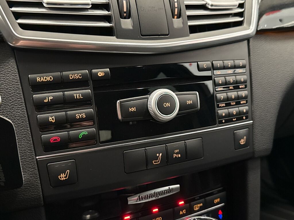 Mercedes-Benz E 2010 Valkoinen