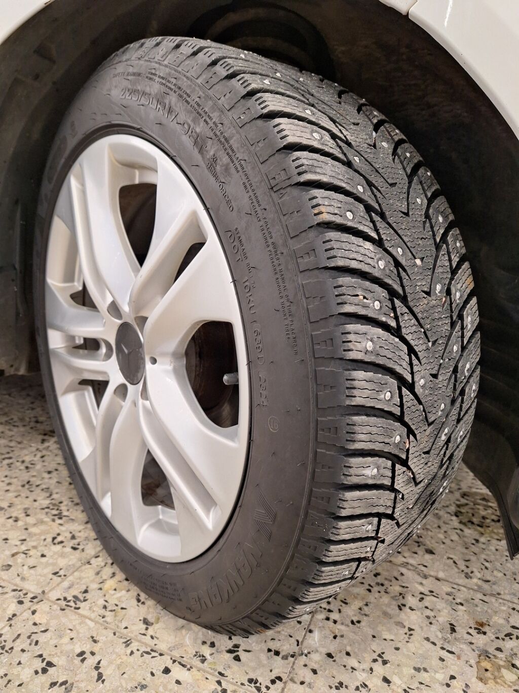 Mercedes-Benz E 2010 Valkoinen