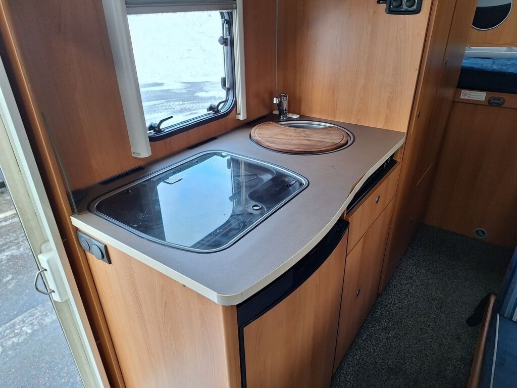 Dethleffs Globe R 2009 Valkoinen