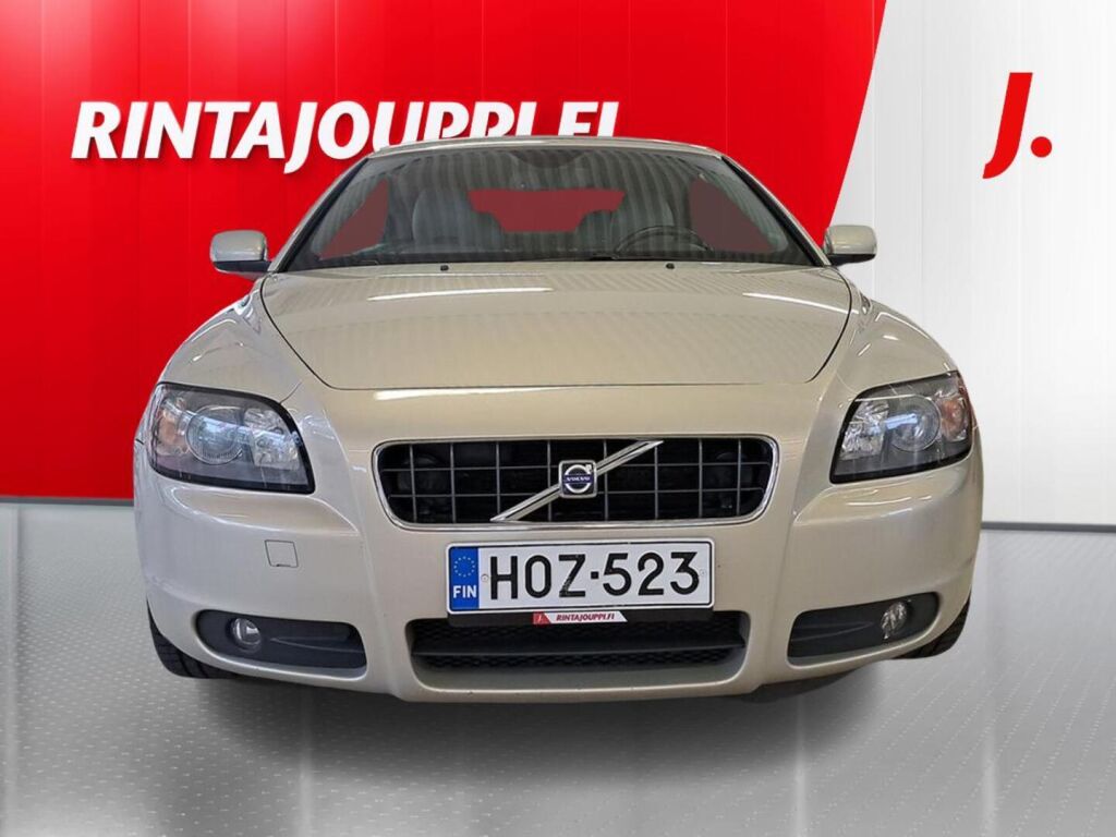 Volvo C70 2006 Ruskea (beige)
