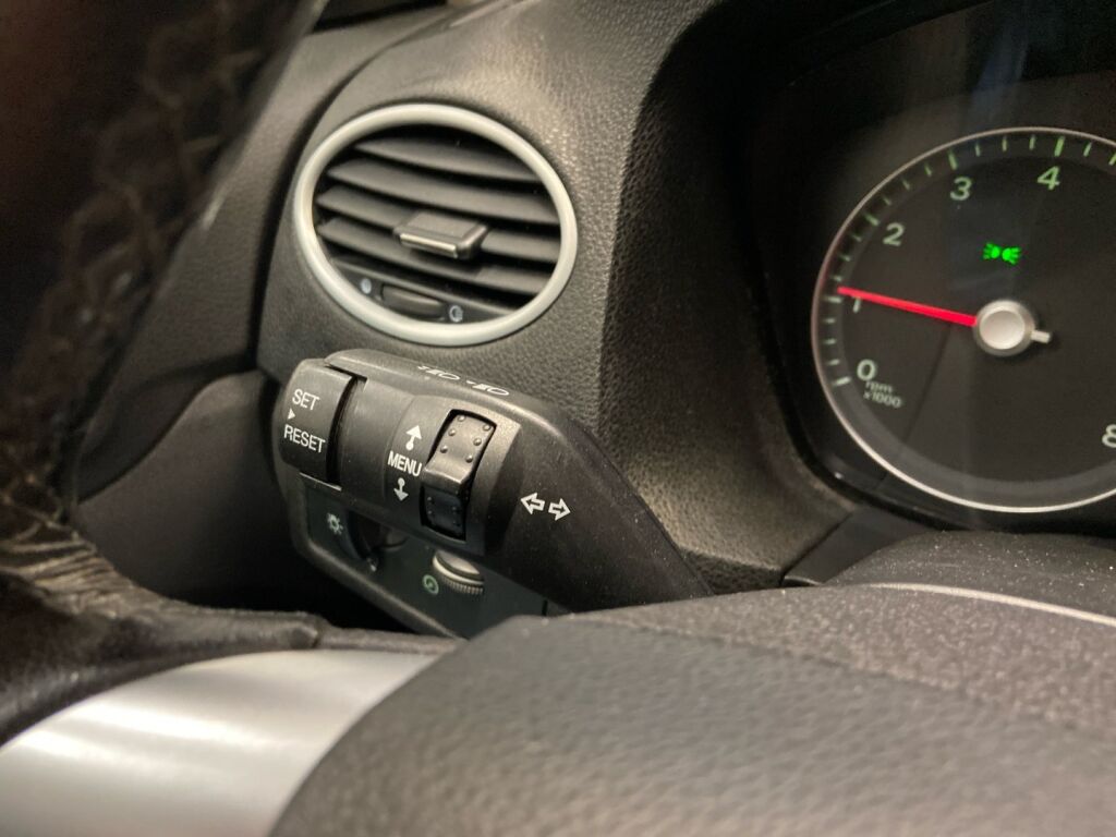 Ford Focus 2005 Sininen