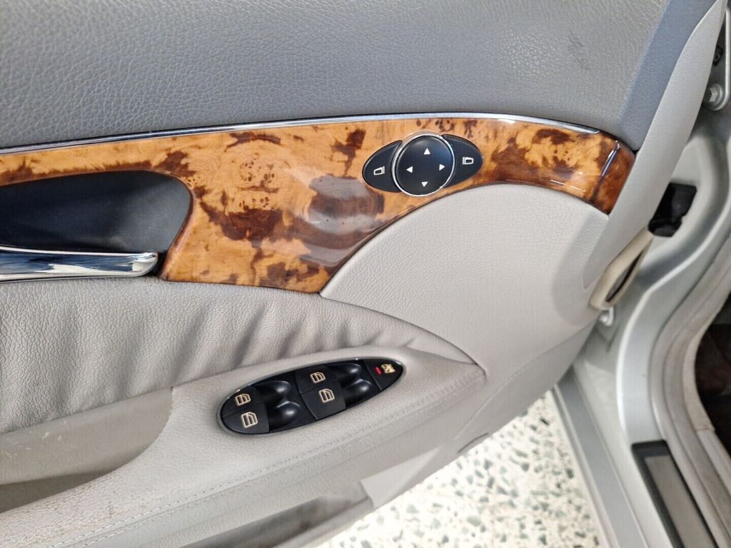 Mercedes-Benz E 2003 Hopea