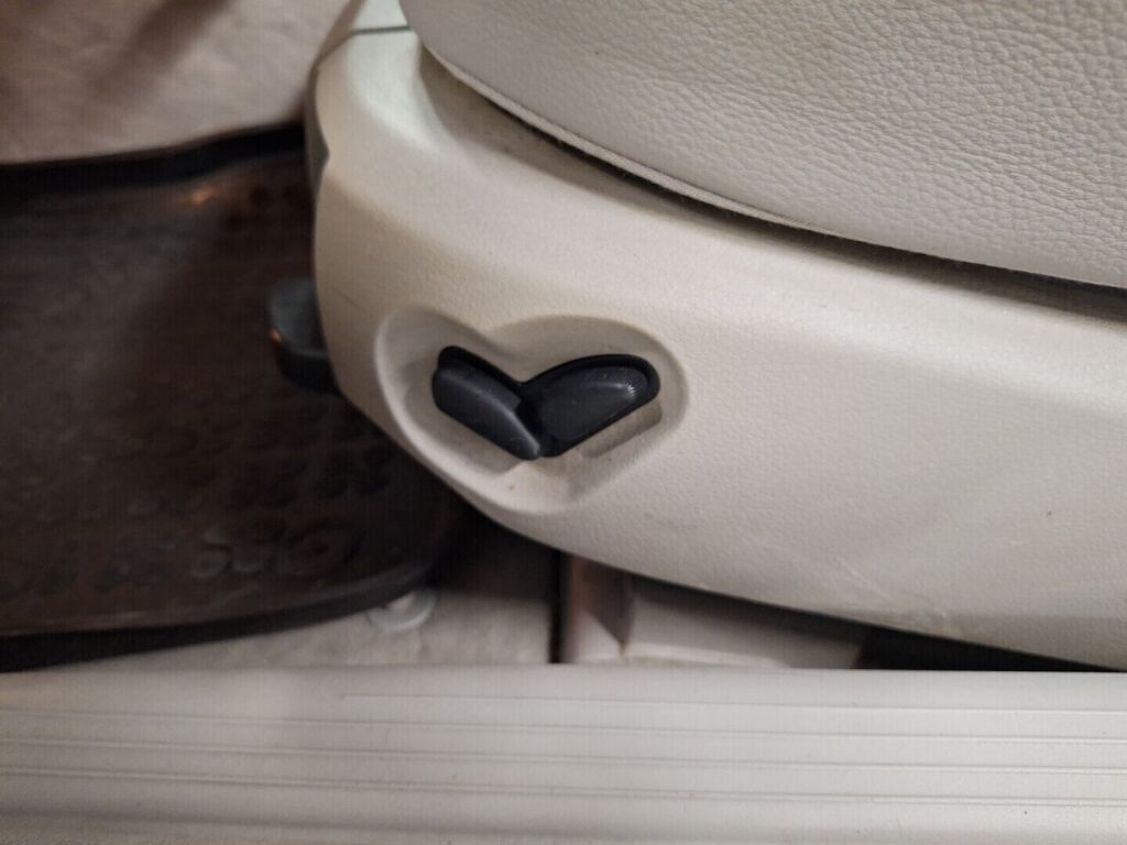 Mercedes-Benz E 2003 Hopea