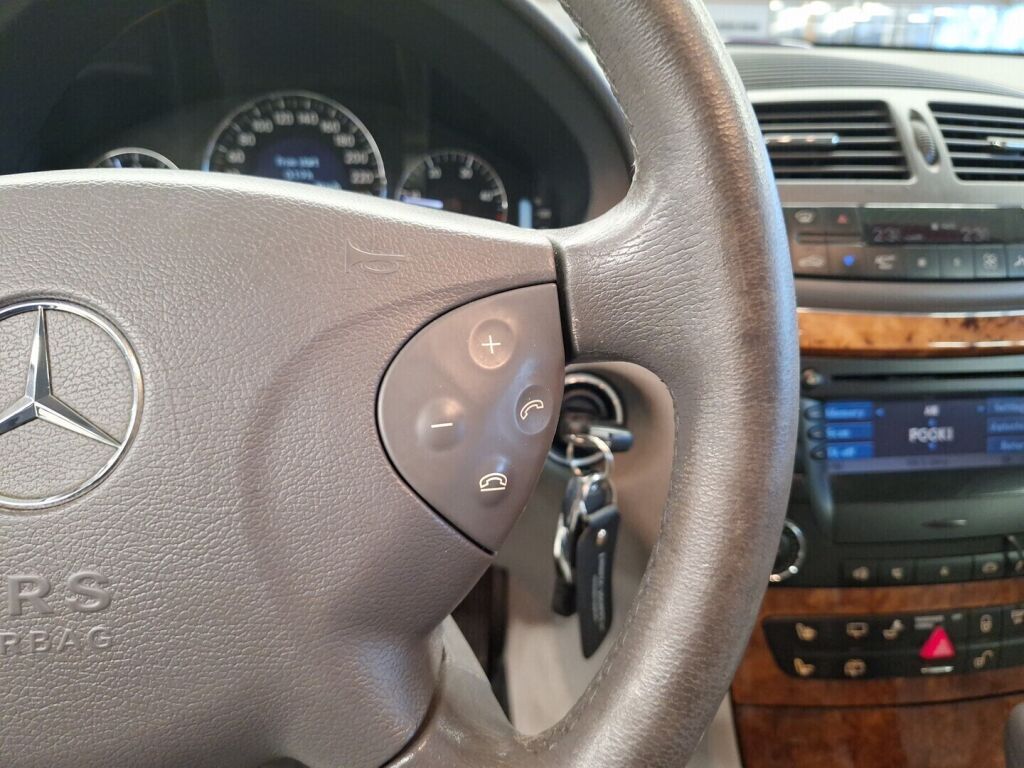 Mercedes-Benz E 2003 Hopea