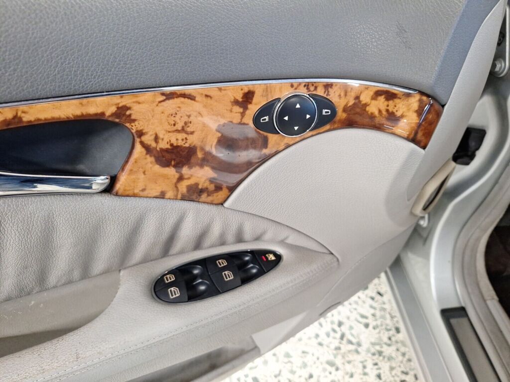 Mercedes-Benz E 2003 Hopea