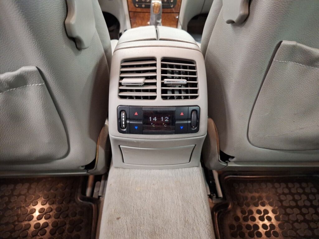 Mercedes-Benz E 2003 Hopea