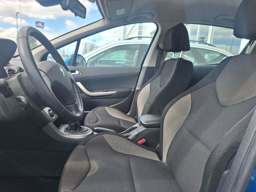 Peugeot 308 2008 Sininen