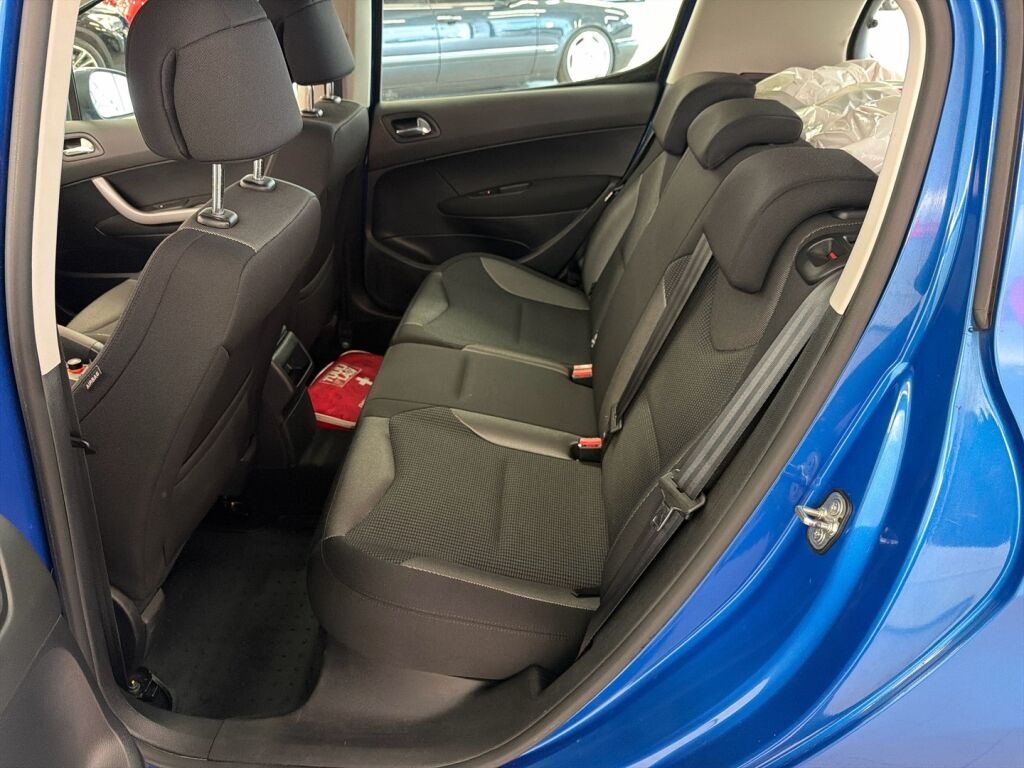 Peugeot 308 2008 Sininen