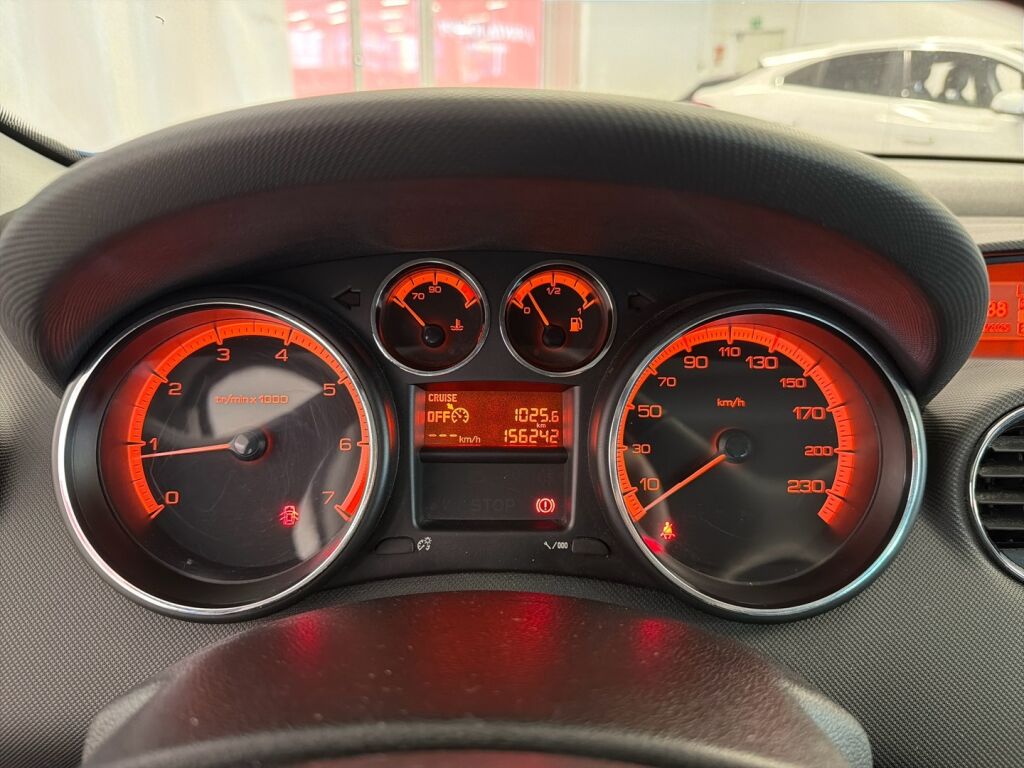 Peugeot 308 2008 Sininen