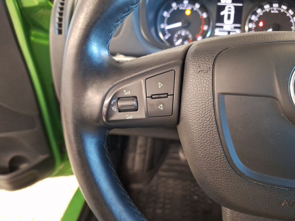 Skoda Fabia 2011 Vihreä