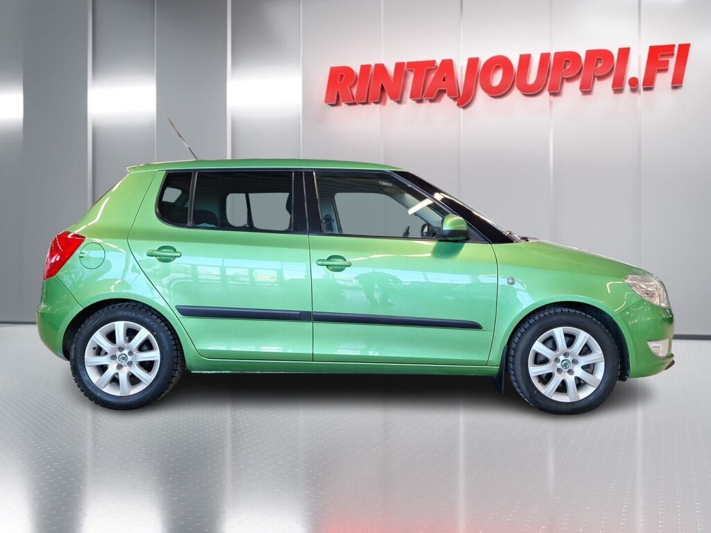 Skoda Fabia 2011 Vihreä