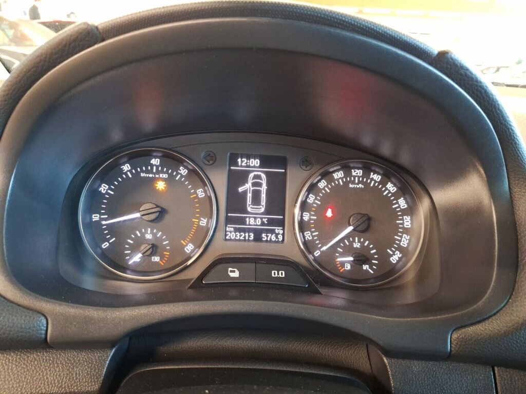 Skoda Fabia 2011 Vihreä