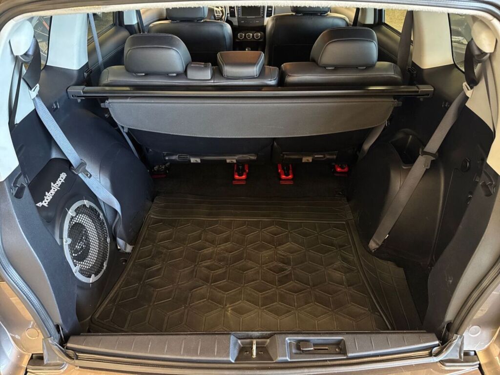 Mitsubishi Outlander 2011 Ruskea (beige)