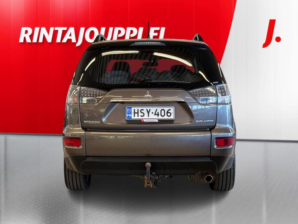 Mitsubishi Outlander 2011 Ruskea (beige)