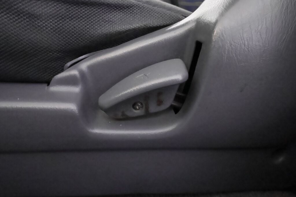 Toyota RAV4 1997 Sininen