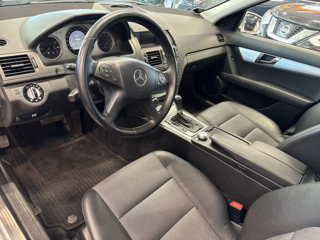 Mercedes-Benz C 2009 Hopea