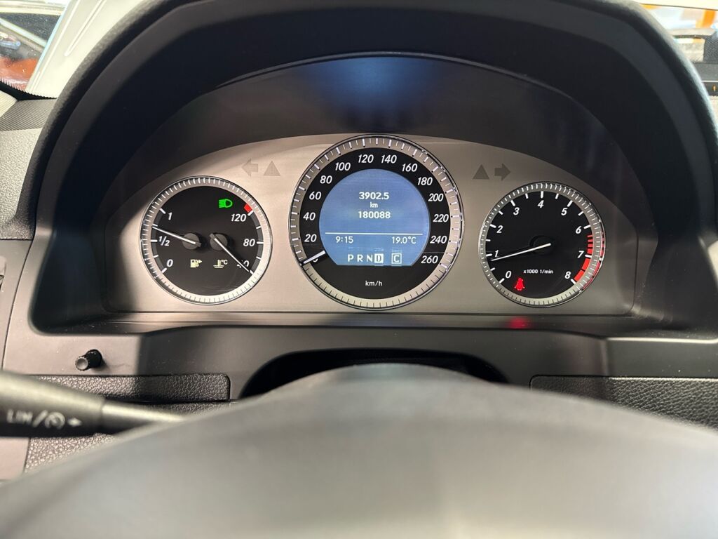 Mercedes-Benz C 2009 Hopea