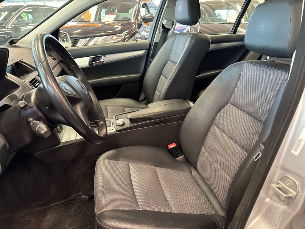 Mercedes-Benz C 2009 Hopea